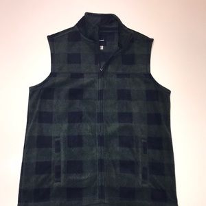 Basic Editions Vest Soft Fleece Green & Black Plaid Has Pockets Size Small